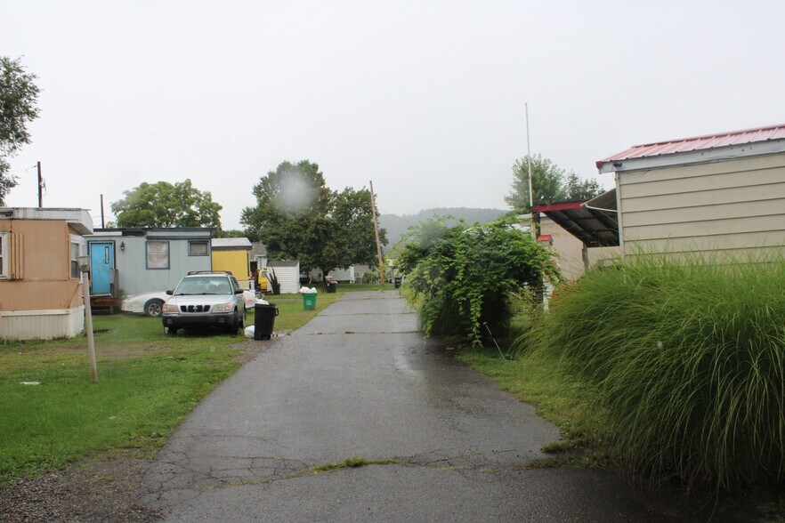 More Photos Of 320 E 13th St, Berwick Multifamily For Sale