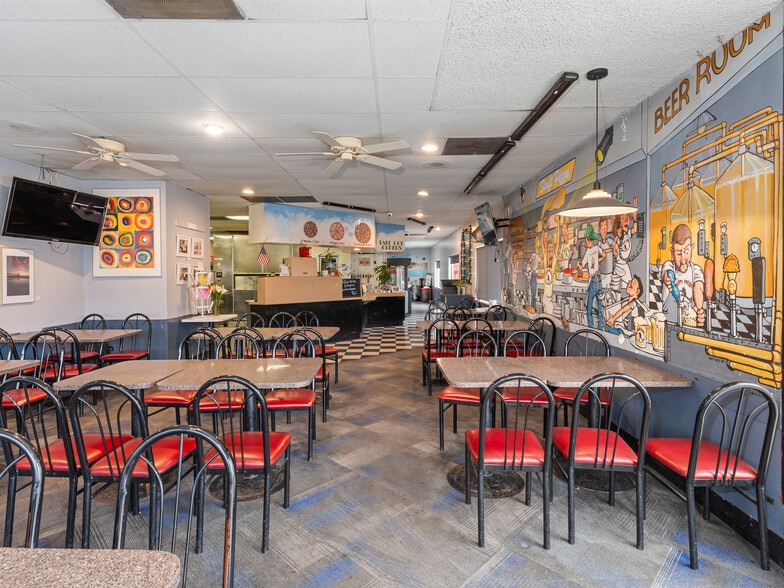 Primary Photo Of 400-408 Main St, El Segundo Storefront For Lease