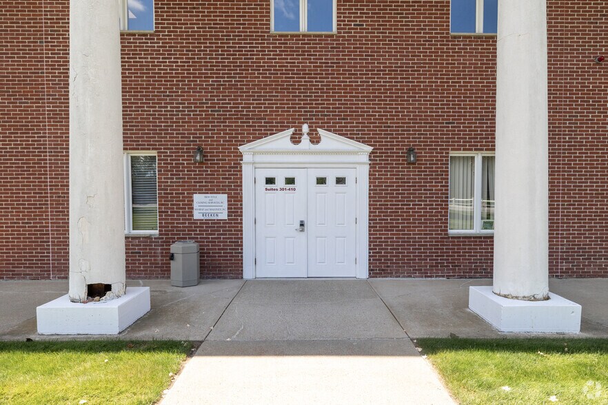 More Photos Of 378 Page St, Stoughton Light Distribution For Lease