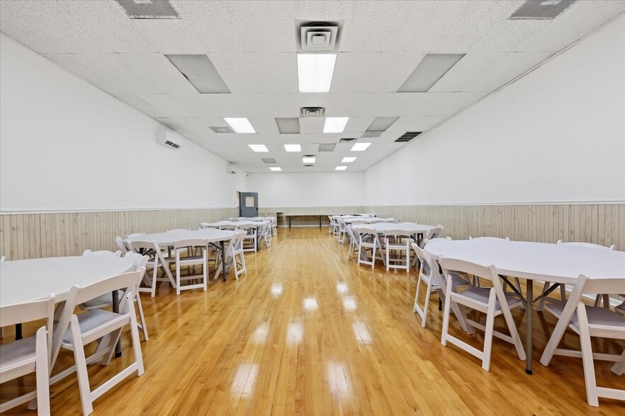 More Photos Of 1707 Washington Blvd, Easton Storefront Retail Residential For Sale