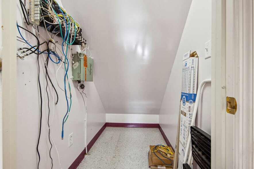 More Photos Of 43 Office Park Dr, Jacksonville Medical For Lease