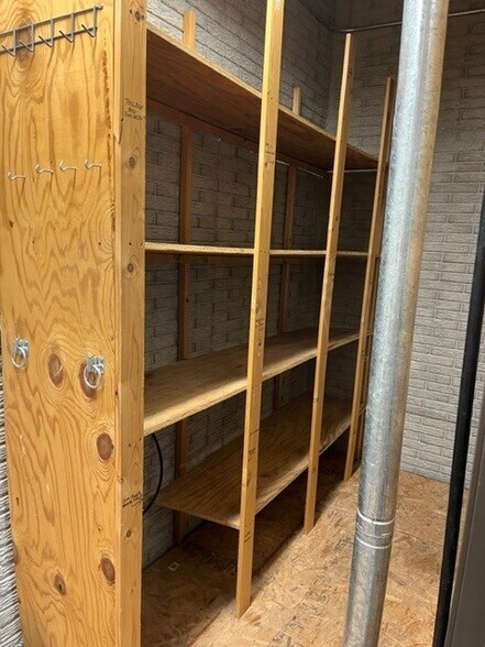 More Photos Of 11227 N Stemmons Fwy, Dallas Office Residential For Sale