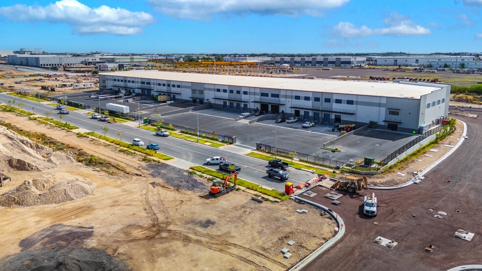 More Photos Of Ko'oloa'ula Street, Kapolei Warehouse For Lease