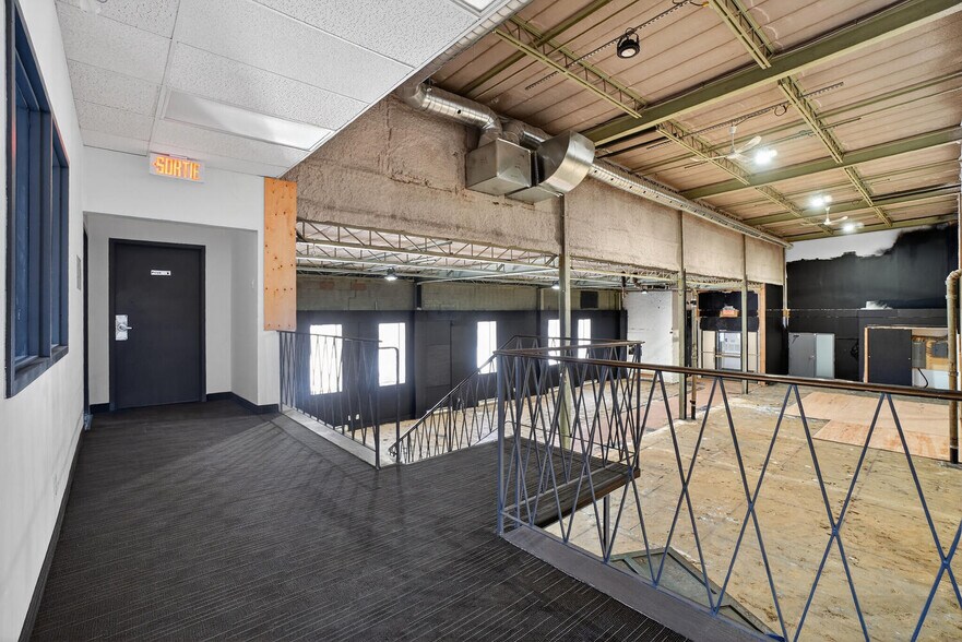 More Photos Of 3901 Rue Bannantyne, Verdun General Retail For Lease