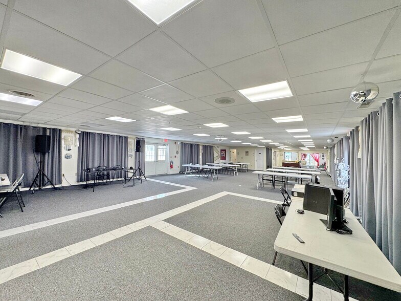 More Photos Of 18119 N Sussex Hwy, Bridgeville Office For Sale