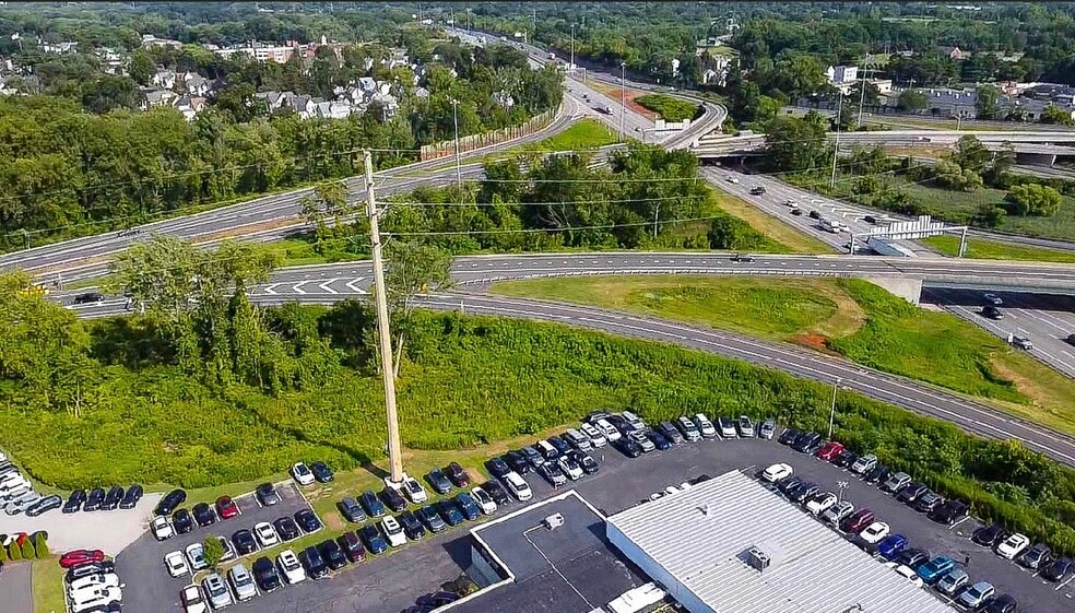 More Photos Of 477 Connecticut Blvd, East Hartford Medical For Lease