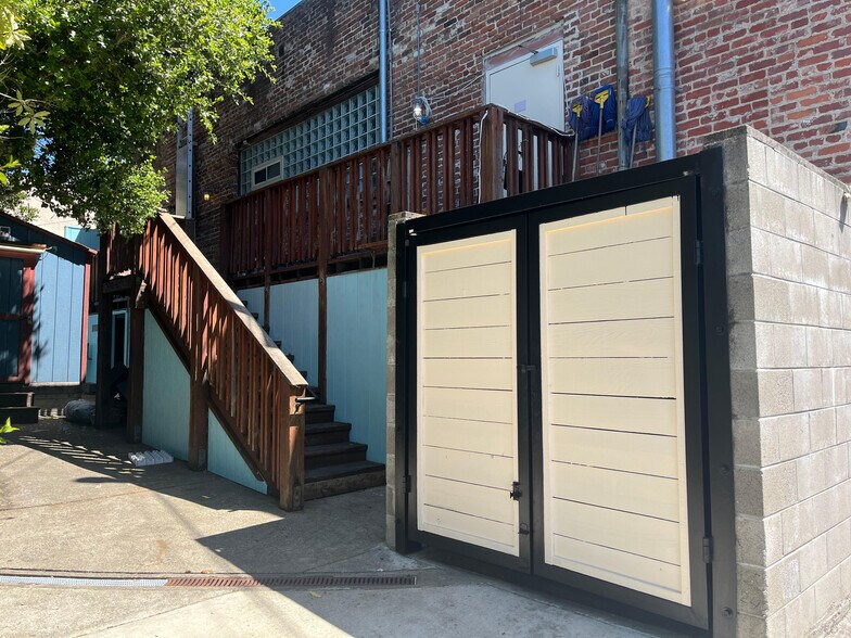 More Photos Of 1501 Solano Ave, Albany Restaurant For Sale