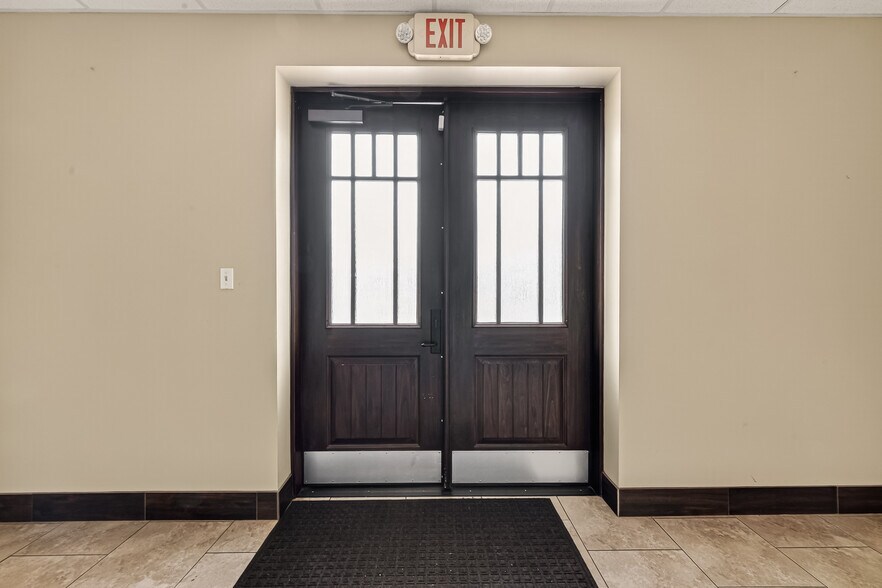 More Photos Of 3751 S Dairy Ashford Rd, Houston Storefront Retail Office For Sale