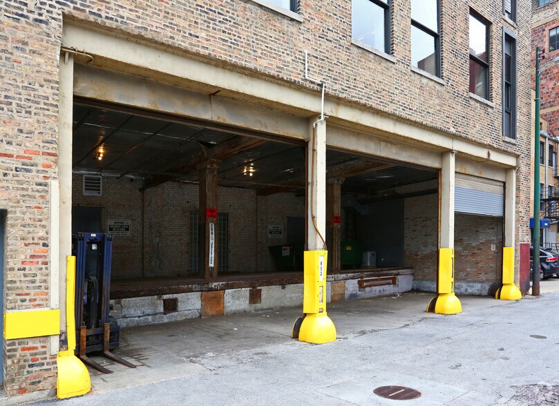 More Photos Of 208 S Jefferson St, Chicago Loft Creative Space For Lease