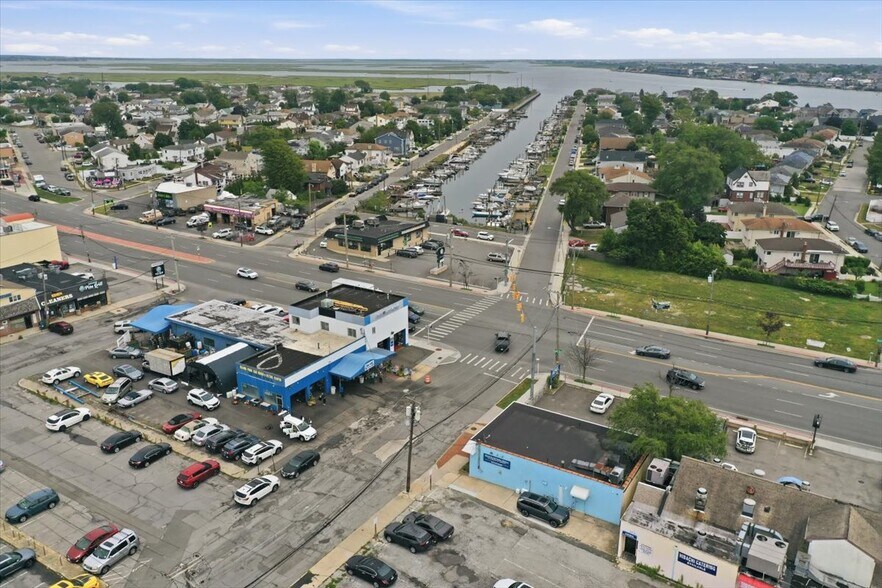 More Photos Of 3 California Pl S, Island Park Medical For Sale