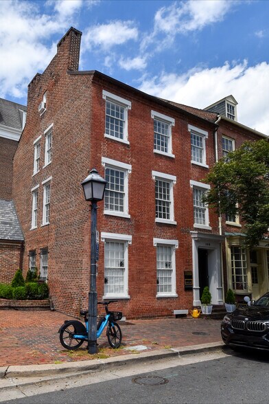 More Photos Of 109-111 S Fairfax St, Alexandria Office For Sale