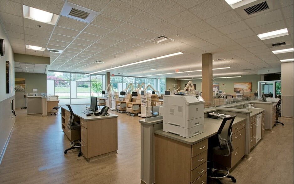 More Photos Of 1431 Business Center Ct, Dayton Medical For Sale
