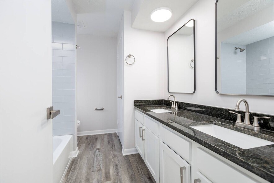 More Photos Of 4577 Olentangy River Rd, Columbus Apartments For Sale