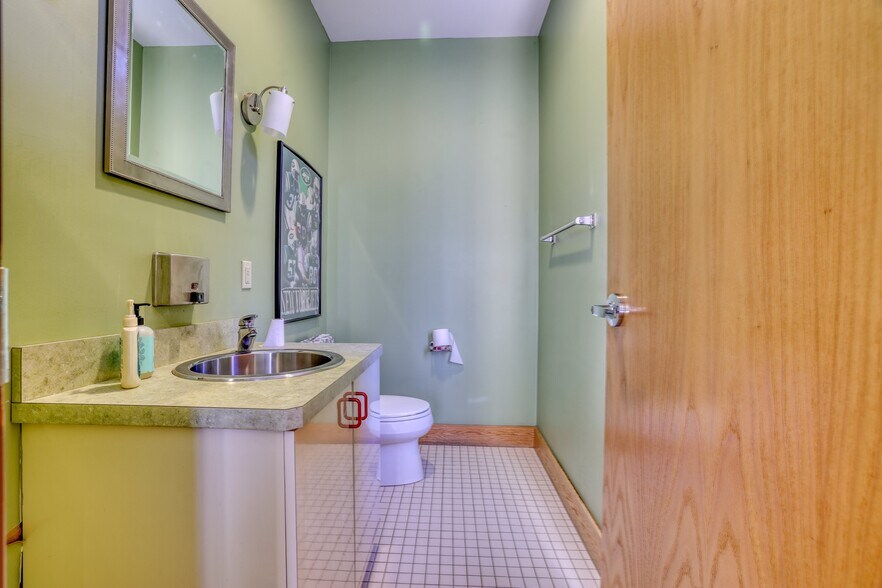 More Photos Of 14 Harris Bushville Rd, Monticello Medical For Sale