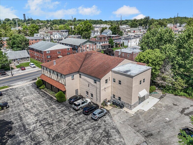 More Photos Of 61 S Morton Ave, Morton Medical For Sale