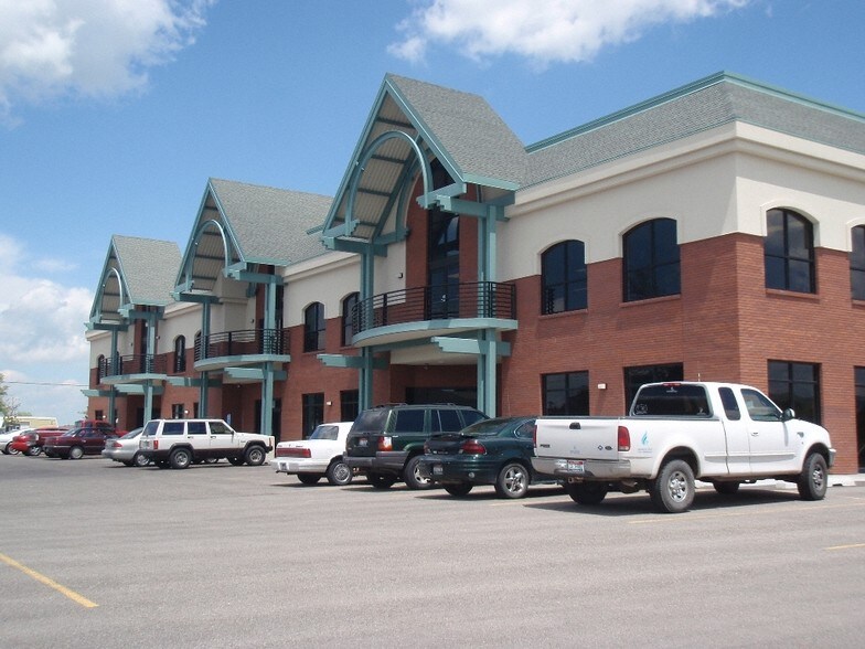 More Photos Of 3544 E 17th St, Ammon General Retail For Lease