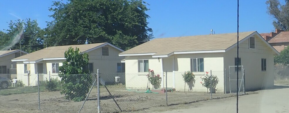 More Photos Of 29305 Pond Rd, Wasco Apartments For Sale