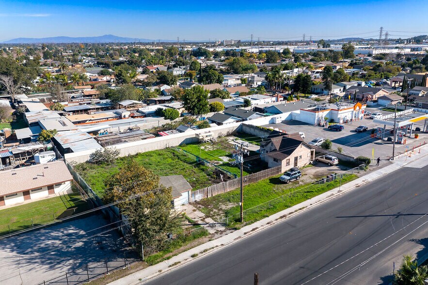 More Photos Of 1230 S Wilmington Ave, Compton Apartments For Sale