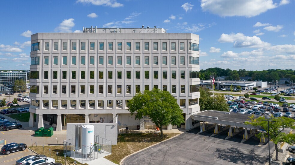 More Photos Of 29201 Telegraph Rd, Southfield Medical For Lease