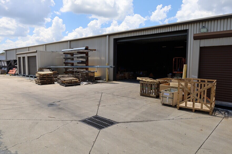 More Photos Of 10407 Rocket Blvd, Orlando Manufacturing For Sale