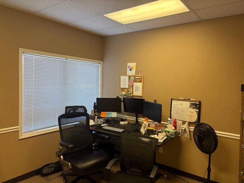 More Photos Of 2520-2528 N Mount Juliet Rd, Mount Juliet Office For Lease