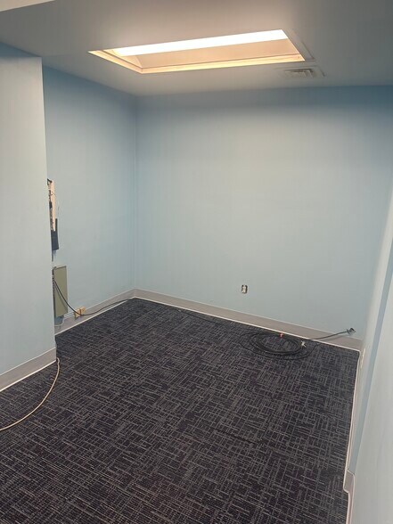 More Photos Of 4625 5th Ave, Pittsburgh Apartments For Lease
