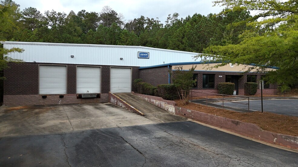 Primary Photo Of 6758 Oak Ridge Commerce Way, Austell Warehouse For Lease