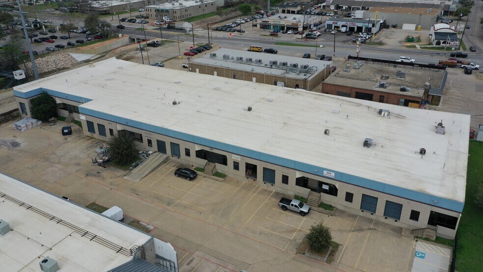 More Photos Of 10969 Shady Trl, Dallas Light Distribution For Lease