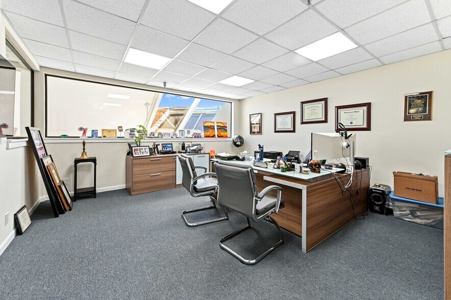 More Photos Of 355 NE 5th Ave, Delray Beach Loft Creative Space For Lease