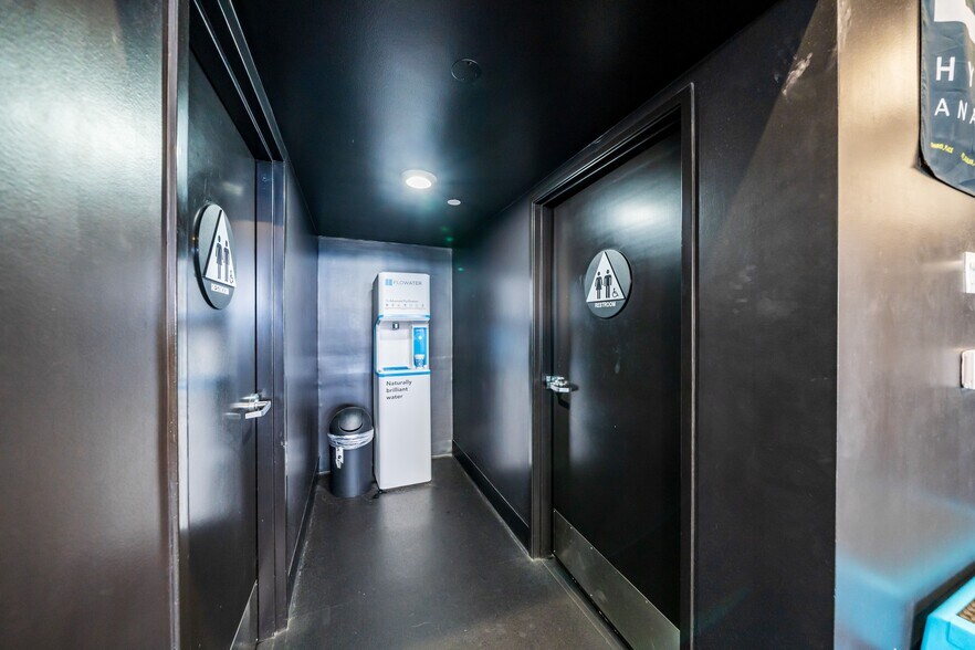 More Photos Of 260 W Birch St, Brea Apartments For Lease