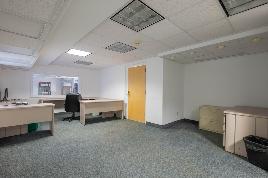 More Photos Of 22 South St, Morristown Office For Lease
