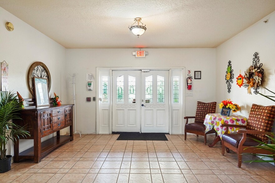 More Photos Of 3130 Vista Grande Dr NW, Albuquerque Assisted Living For Sale