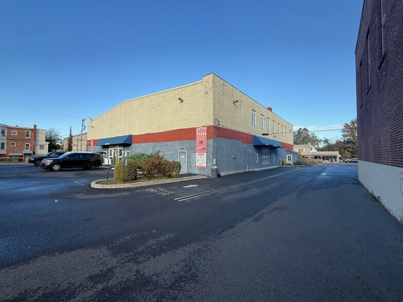 More Photos Of 801-811 Sproul St, Chester Specialty For Sale