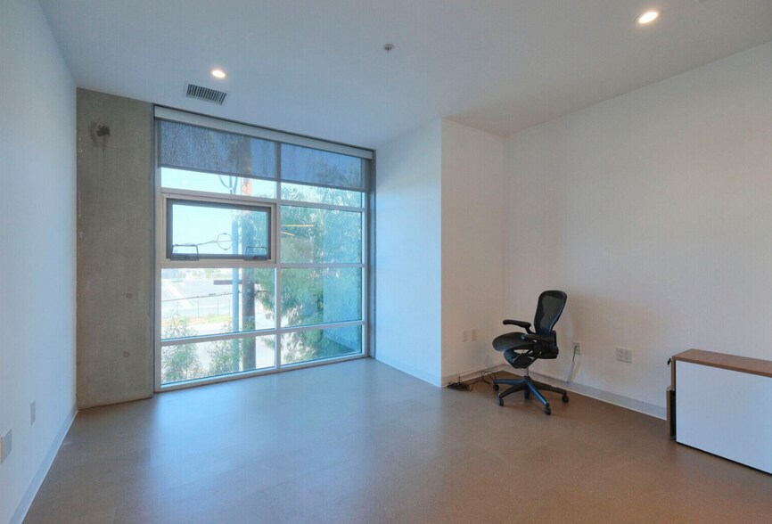 More Photos Of 855 Douglas St, El Segundo Loft Creative Space For Lease