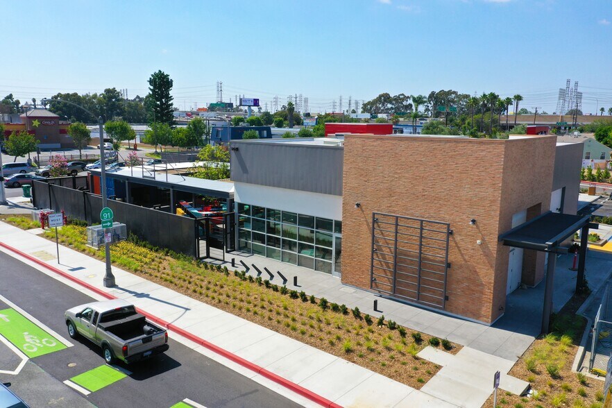 More Photos Of 6600 Atlantic Ave, Long Beach Restaurant For Sale