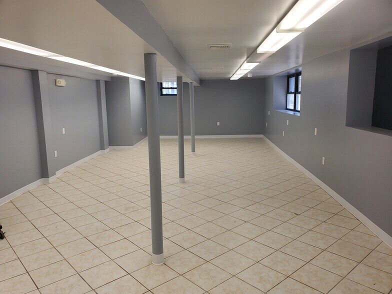 Primary Photo Of 2004 New York Ave, Union City Apartments For Lease