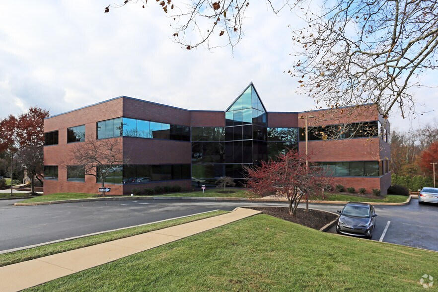 Primary Photo Of 3409 West Chester Pike, Newtown Square Medical For Lease