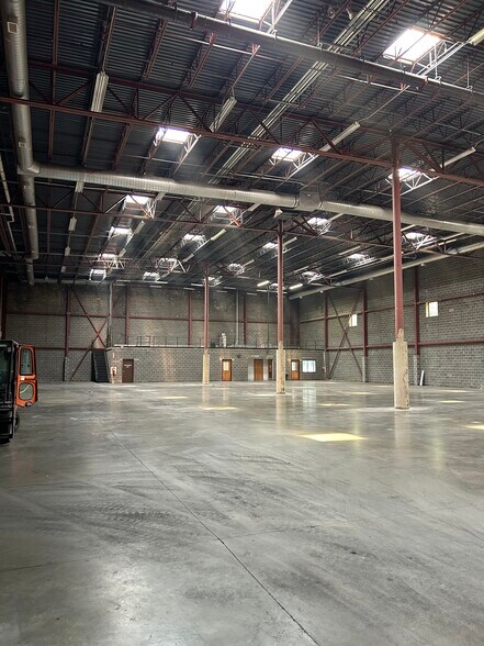 More Photos Of 7201 Wimsatt Rd, Springfield Unknown For Lease