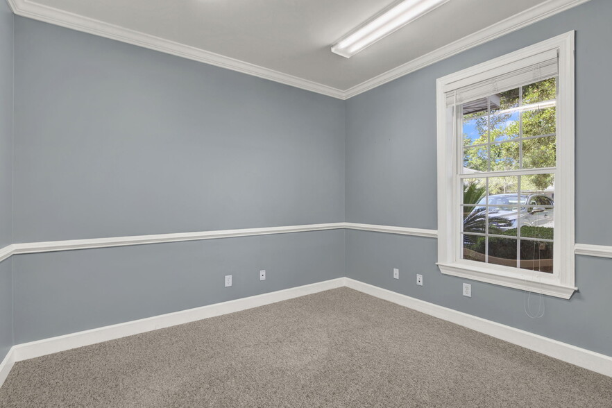 More Photos Of 9100 White Bluff Rd, Savannah Office For Sale