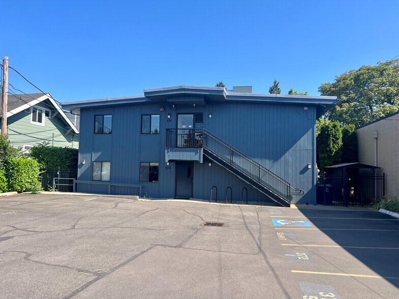 More Photos Of 372-374 W 12th Ave, Eugene Office For Lease