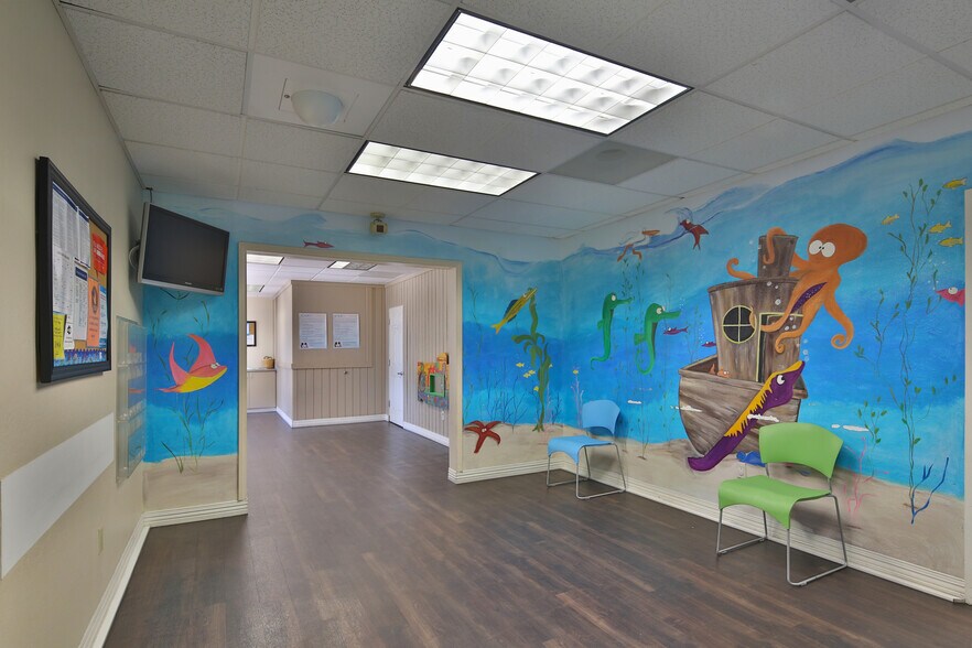 More Photos Of 23321 El Toro Rd, Lake Forest Medical For Lease