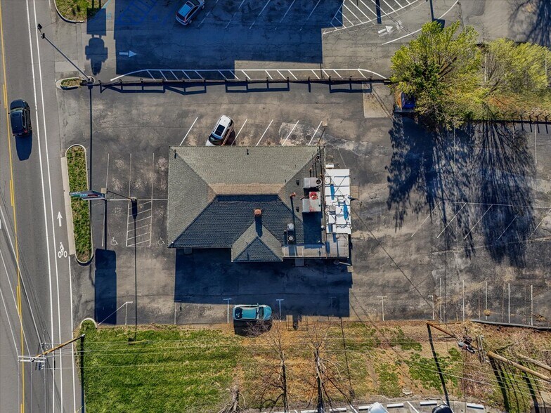 More Photos Of 683 Brandon Ave, Roanoke Fast Food For Sale