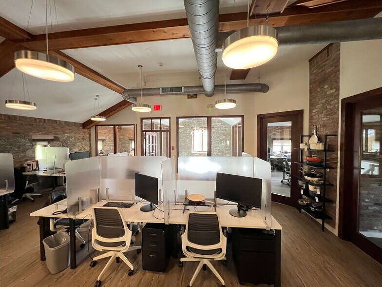 More Photos Of 94 N Broadway, Irvington Office For Lease