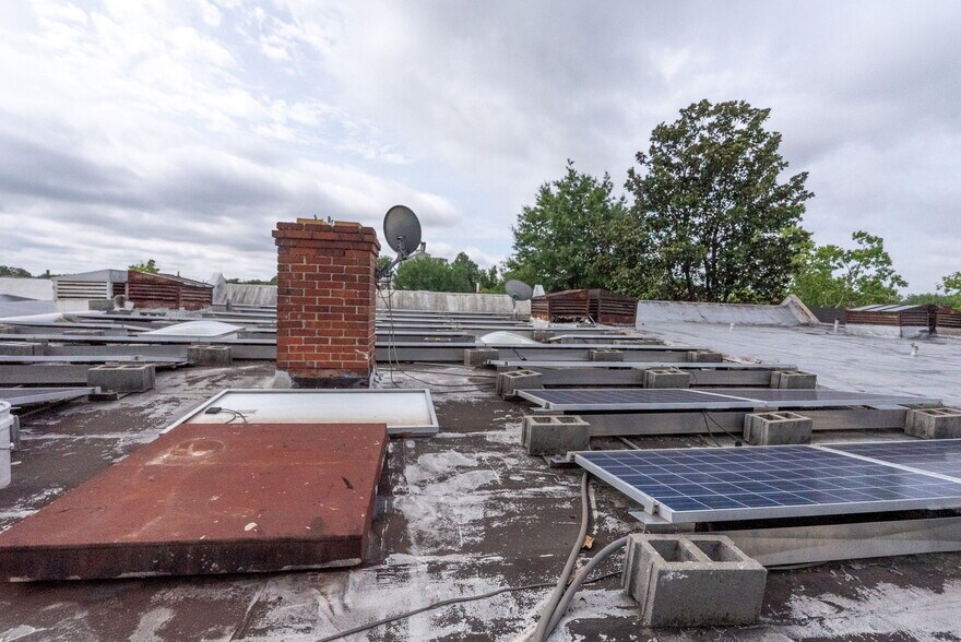 More Photos Of 1908 M St NE, Washington Apartments For Sale