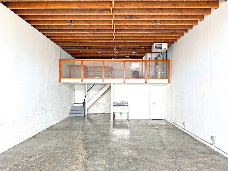 More Photos Of 2447 Sacramento St, Berkeley Freestanding For Lease