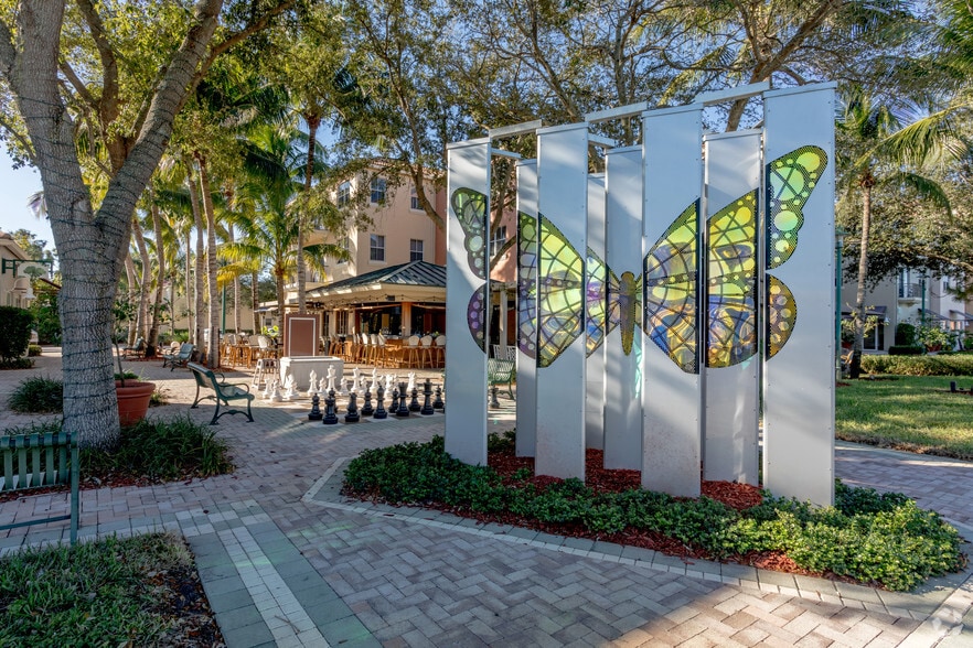 More Photos Of 4510-5100 PGA Blvd, Palm Beach Gardens Unknown For Lease