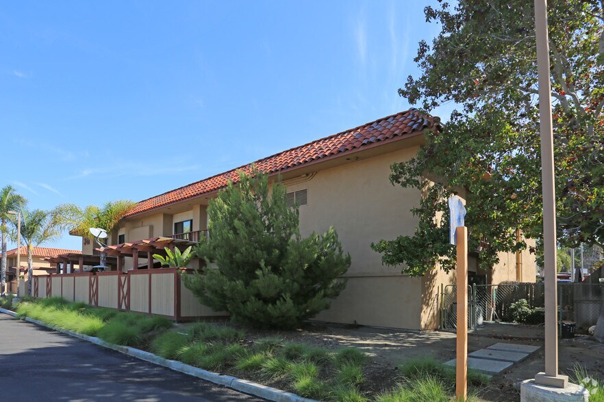 More Photos Of 337 S Cedros Ave, Solana Beach Unknown For Lease