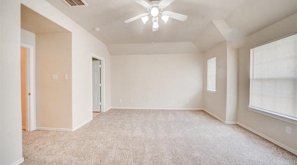 More Photos Of 8743 Thistlemoor Ln, Houston Specialty For Sale