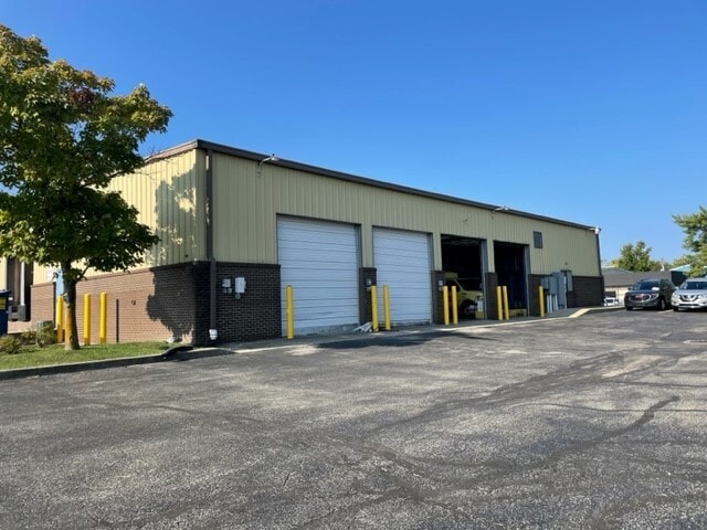 More Photos Of 512 Herriman Ct, Noblesville Warehouse For Lease
