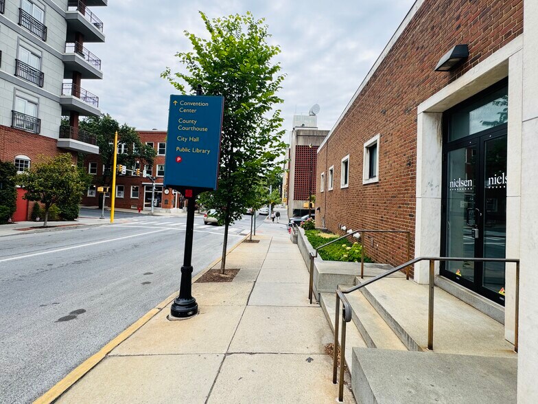 More Photos Of 202 N Duke St, Lancaster Office For Sale